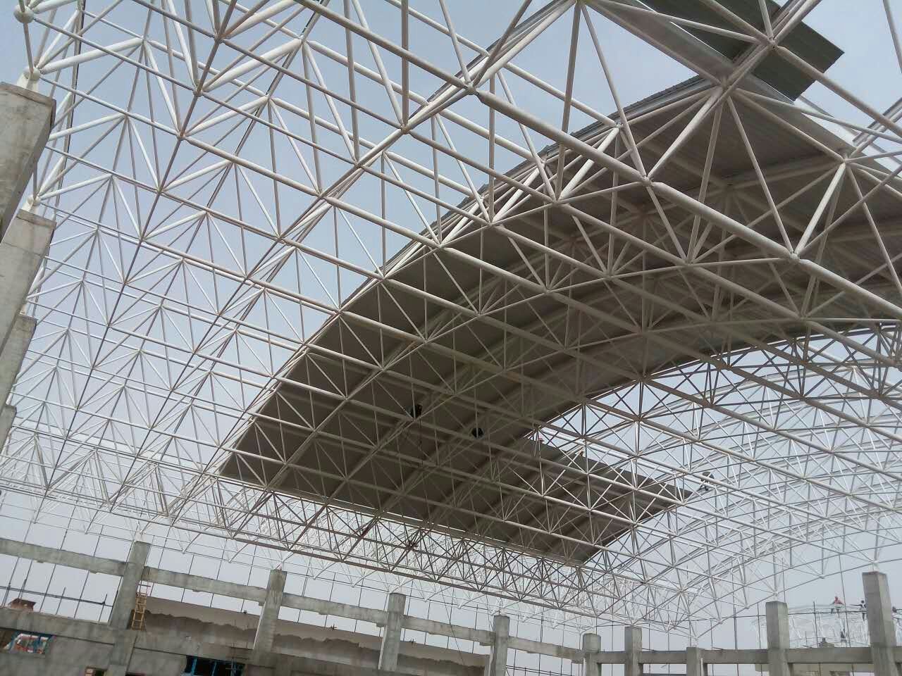 东兴一汽网架